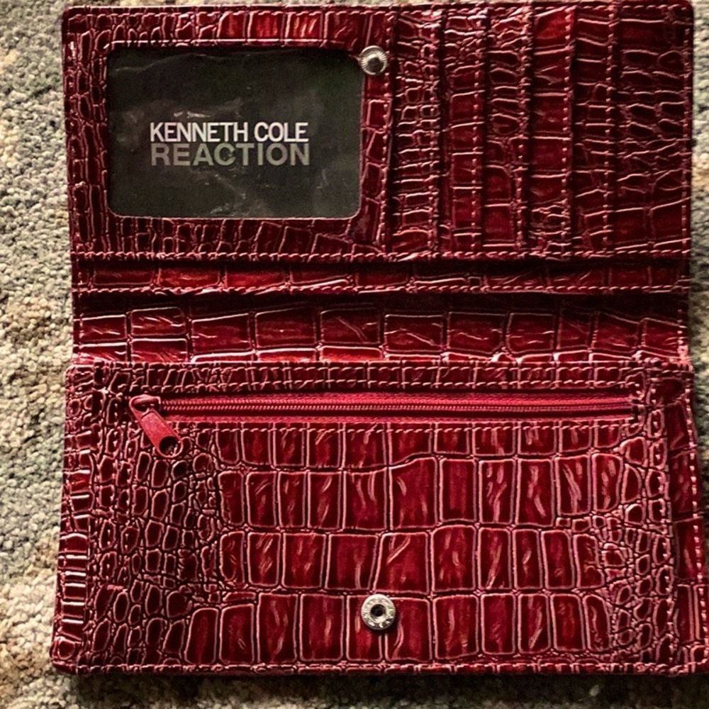 Kenneth Cole Reaction Red Croc Wallet NWT